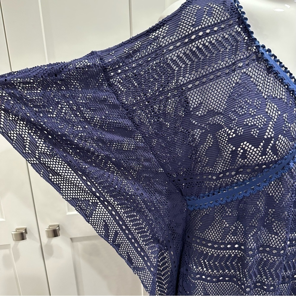 Becca Blue Cold Shoulder Sheer Swim Coverup Size Small - Picture 3 of 5